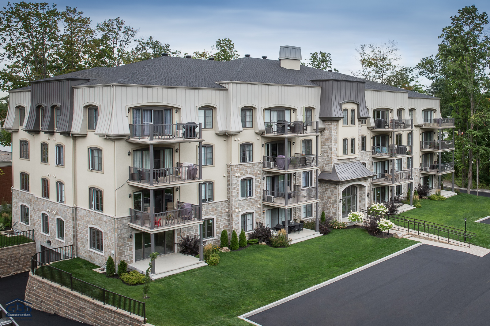 Les Condos Manoir de la Gare Projet domiciliaire à DeuxMontagnes