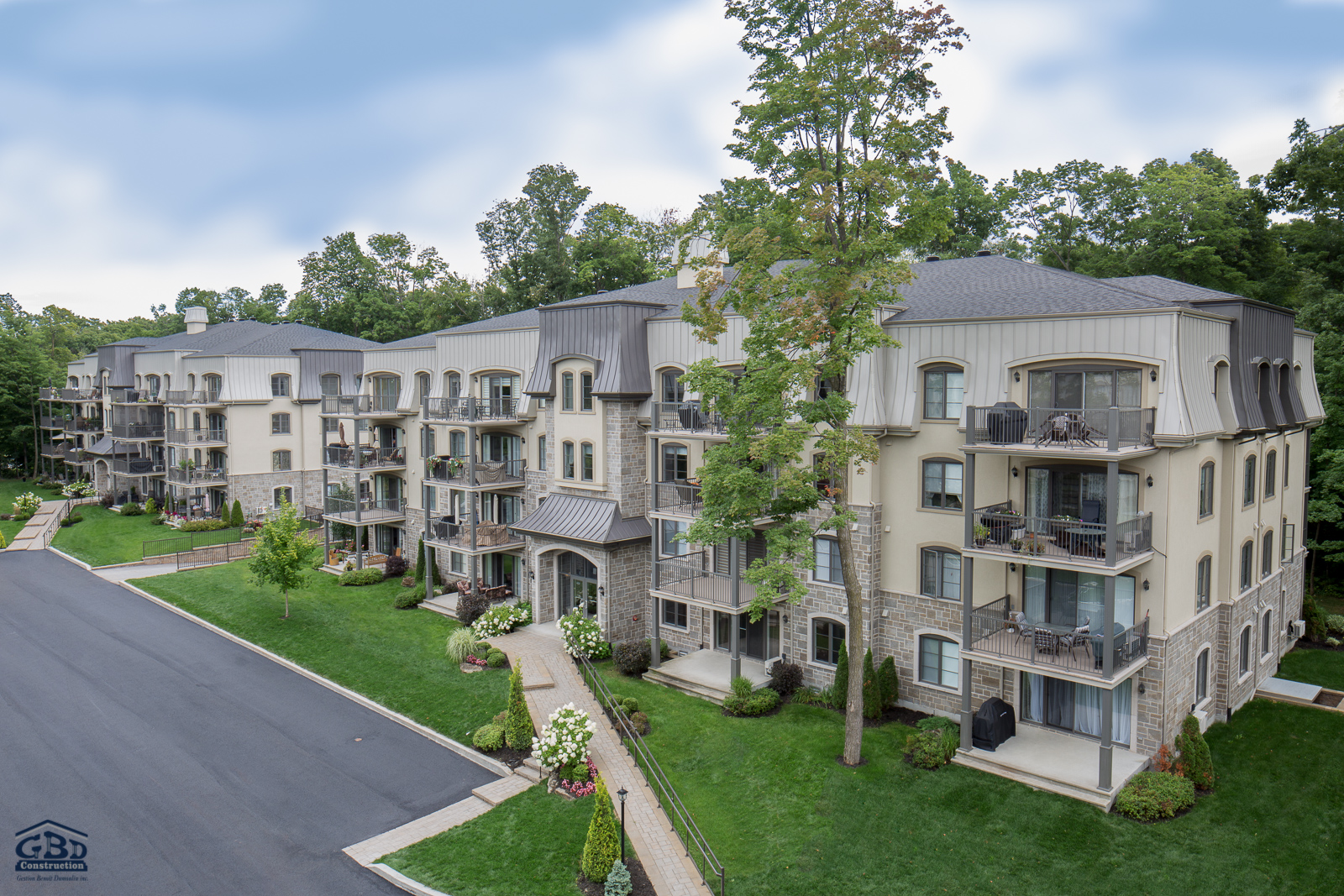 Les Condos Manoir de la Gare Projet domiciliaire à DeuxMontagnes