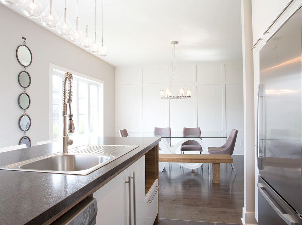 Cuisine d'une maison neuve sur la Rive-Nord de Montréal